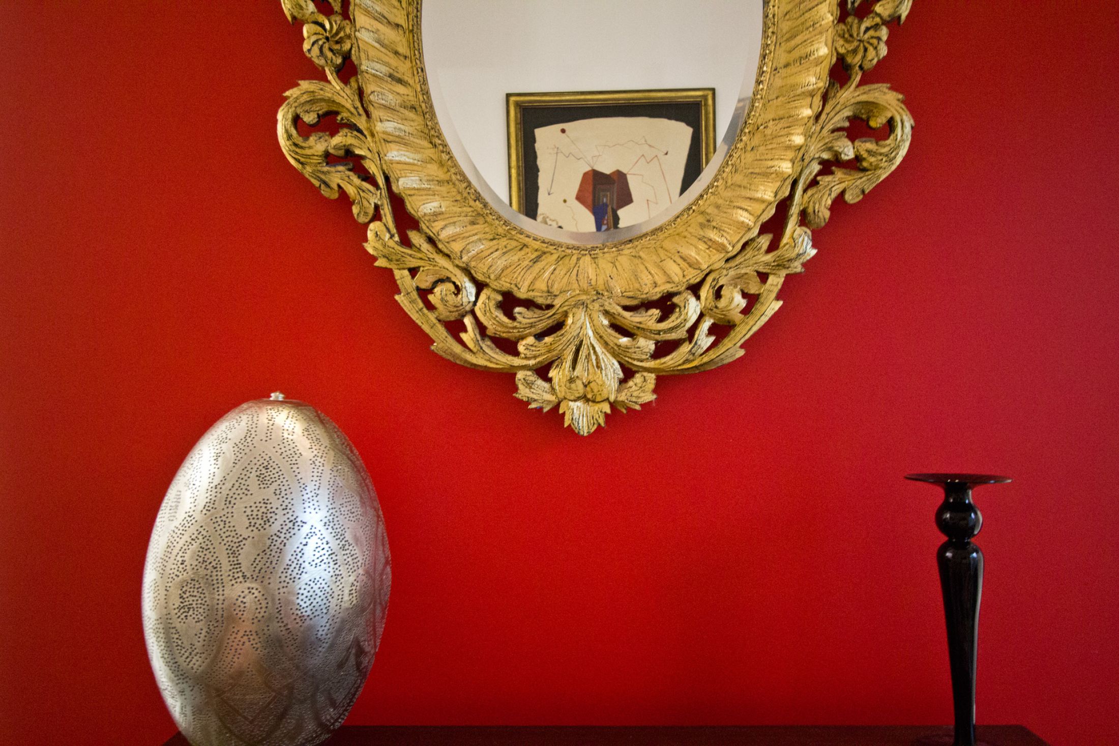 COLOURFUL STUDIO IN CENTER.