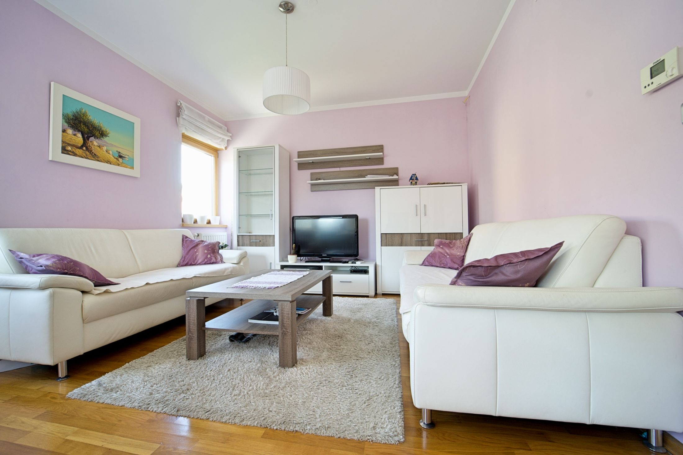 NICE, SMALL APT. FOR TWO.