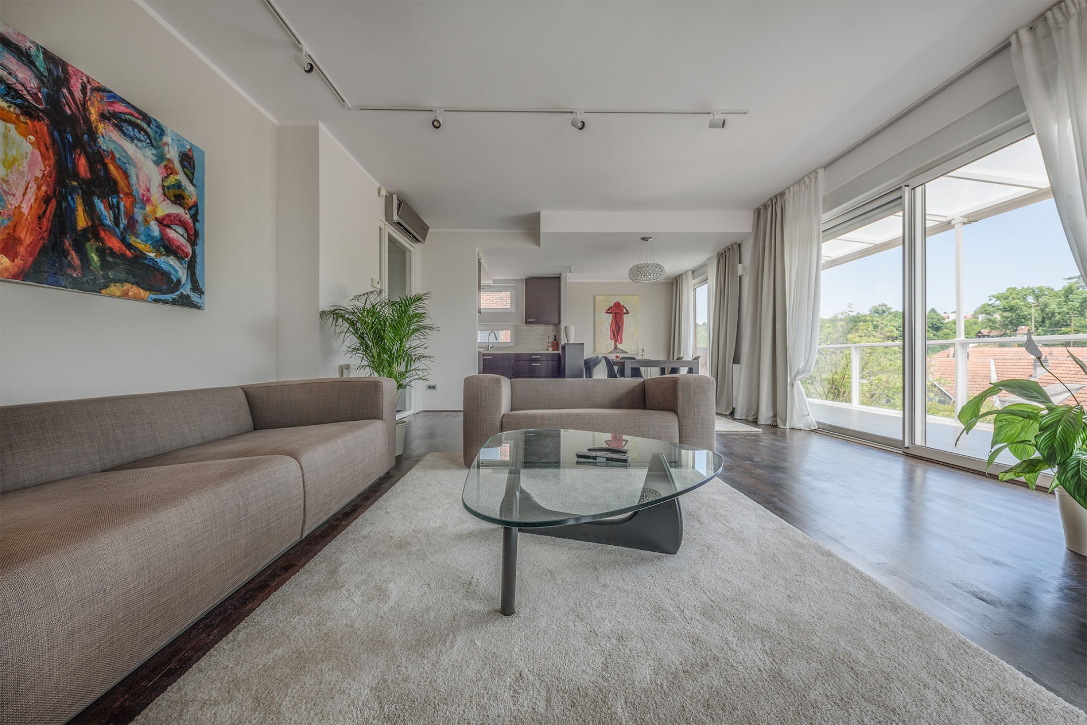 PENTHOUSE WITH A BEAUTIFUL TERRACE.