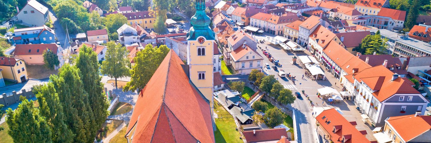 NOVOUREĐEN, UGODAN DVOSOBAN STAN.
